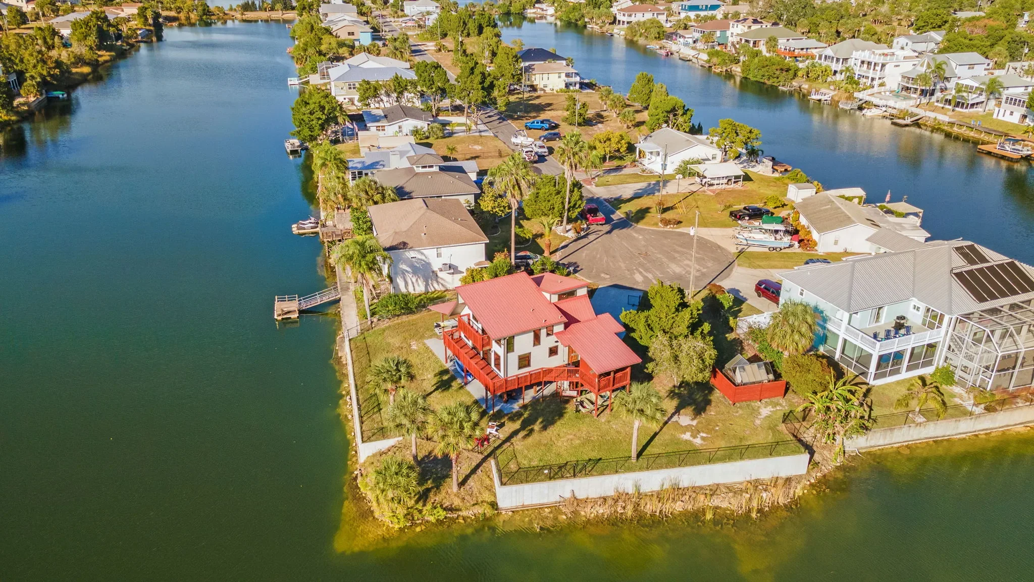 4BR Waterfront • Boat Slip + Kayaks • Sunsets — photo 3