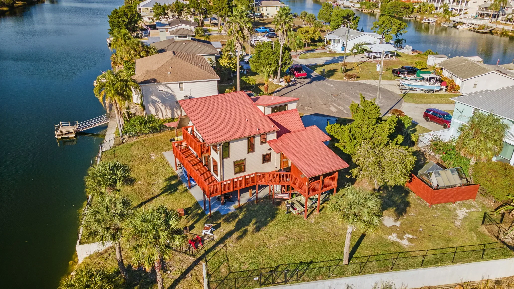 4BR Waterfront • Boat Slip + Kayaks • Sunsets — photo 4