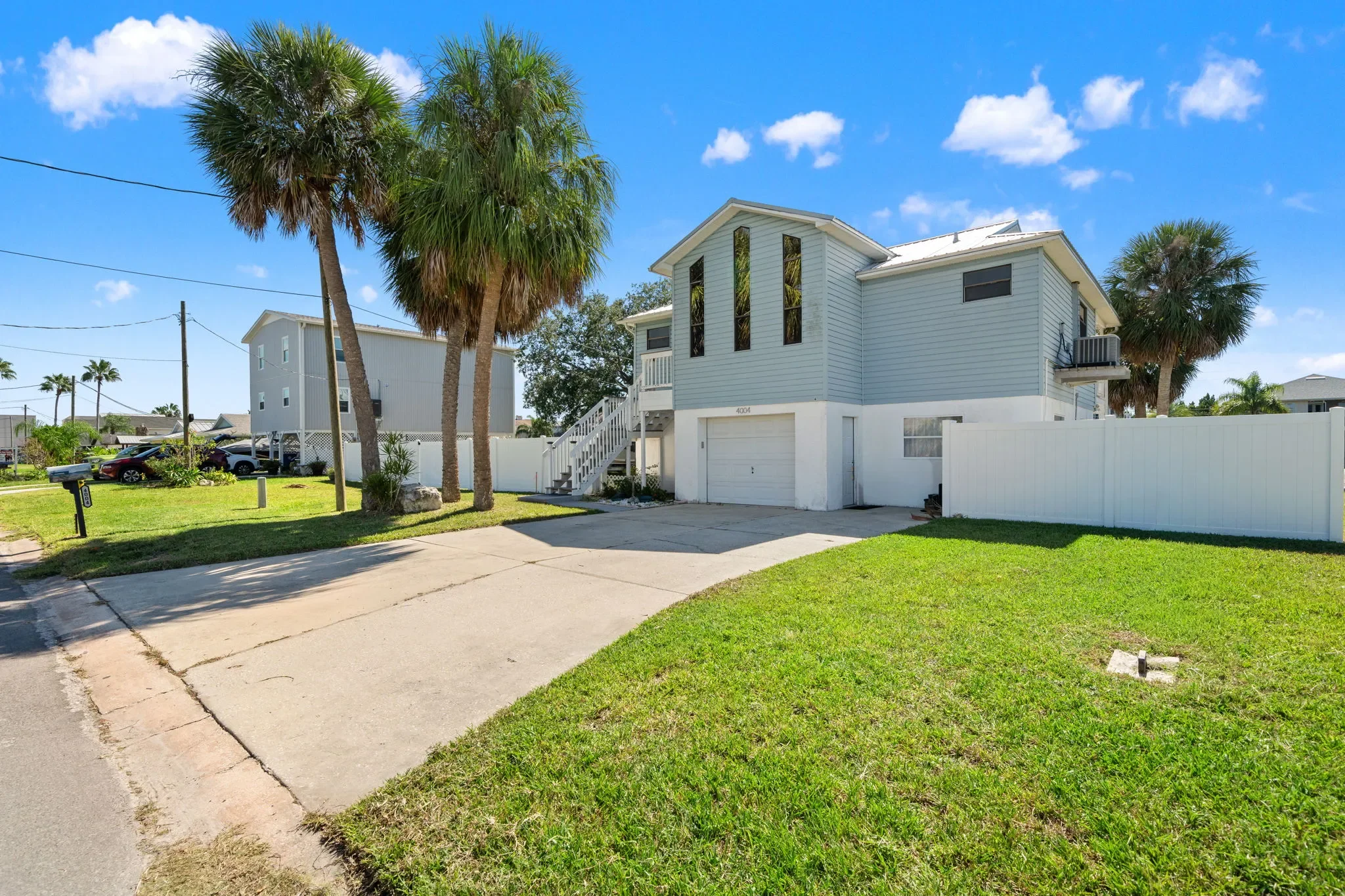 4BR Waterfront • Dock + Boat Slip • Direct Gulf — photo 2