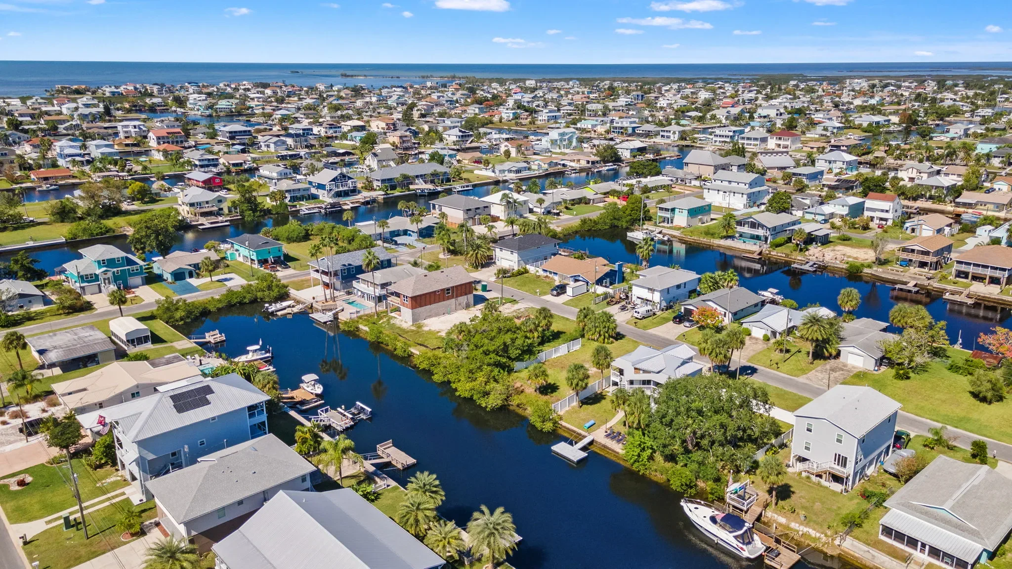 4BR Waterfront • Dock + Boat Slip • Direct Gulf — photo 5