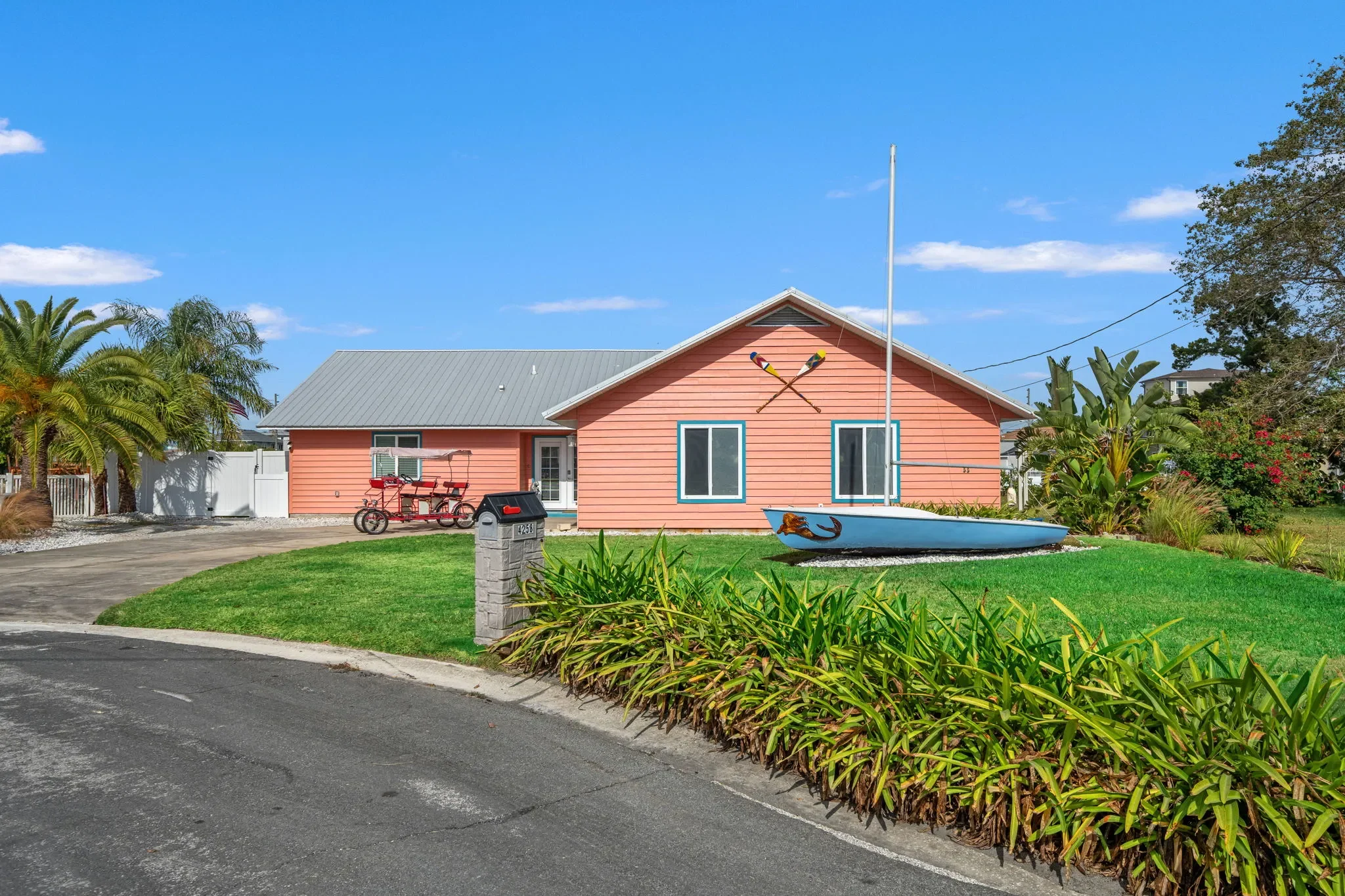 3BR Waterfront • Boat Slip + Direct Gulf • Bikes — photo 4