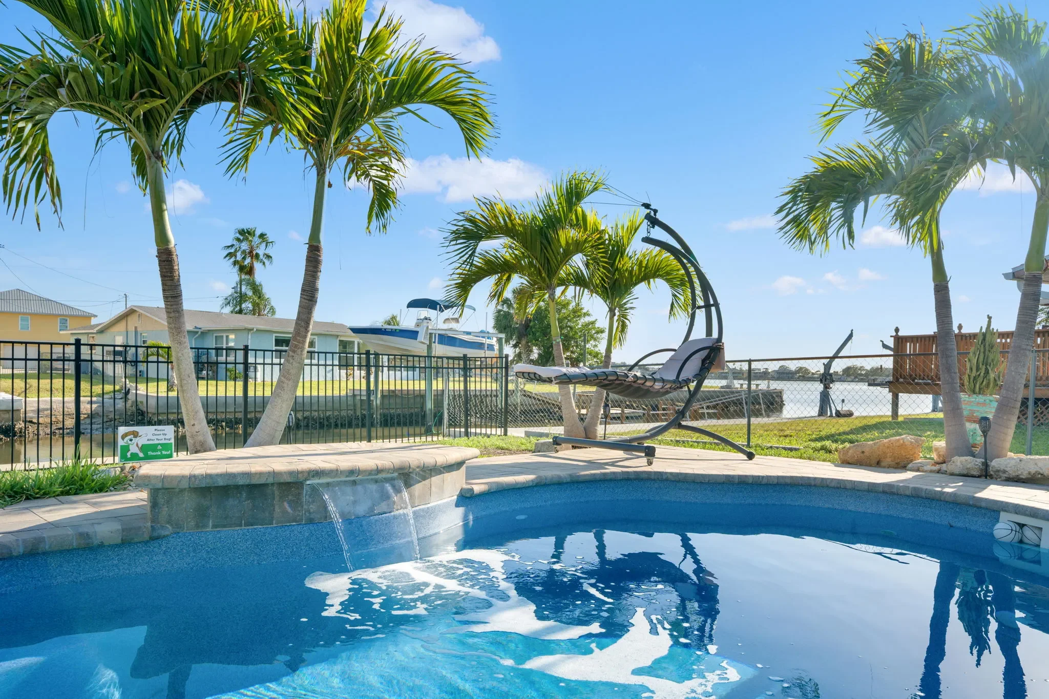 3BR Waterfront + Private Pool | Port Richey — photo 2