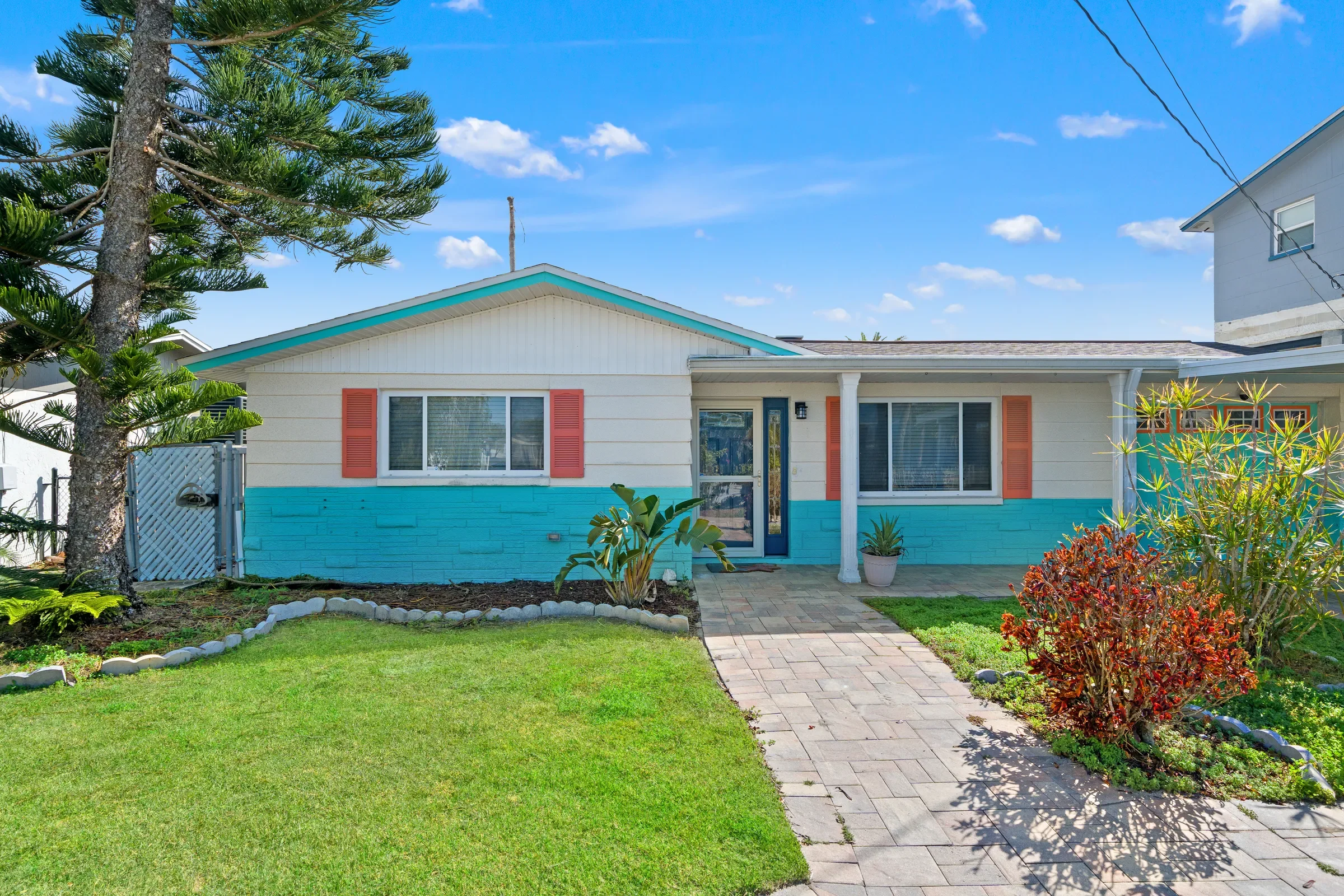 2BR Gulf Access • Boat Lift + Pet-Friendly • BBQ — photo 4