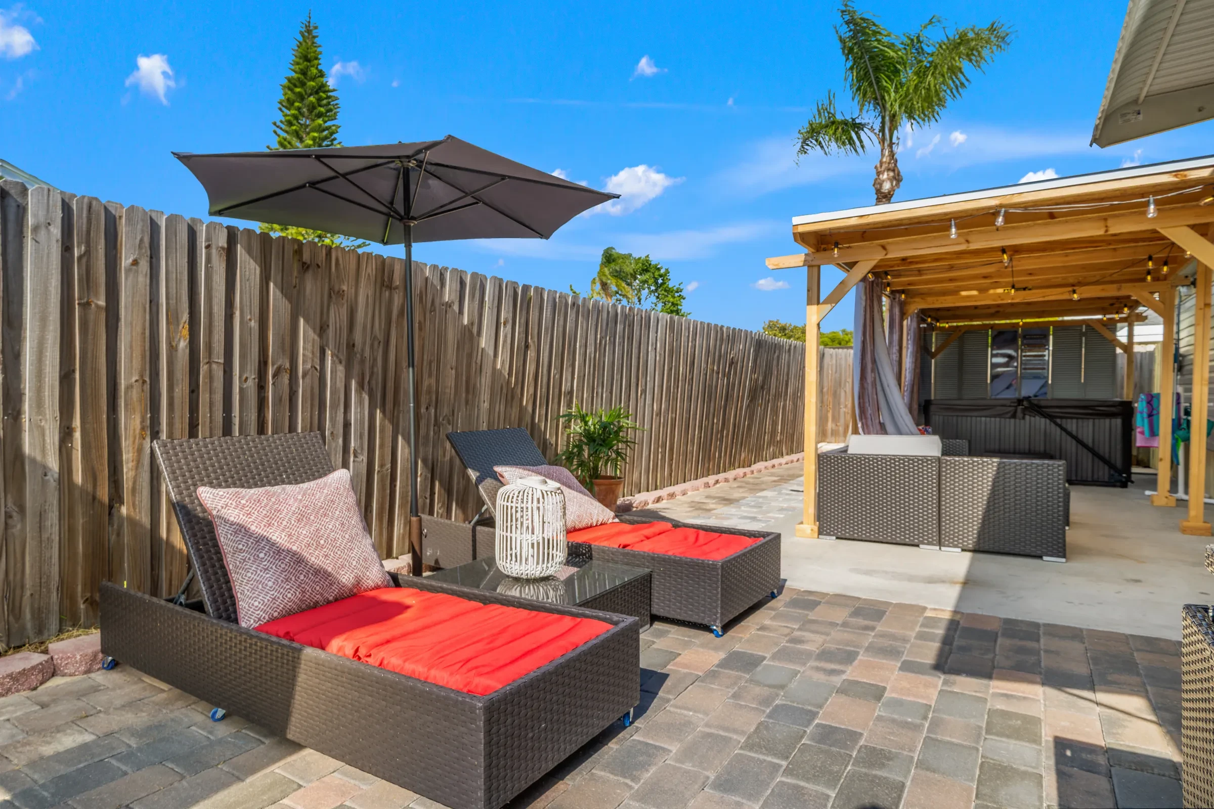 3BR Port Richey home • Hot Tub • Spacious